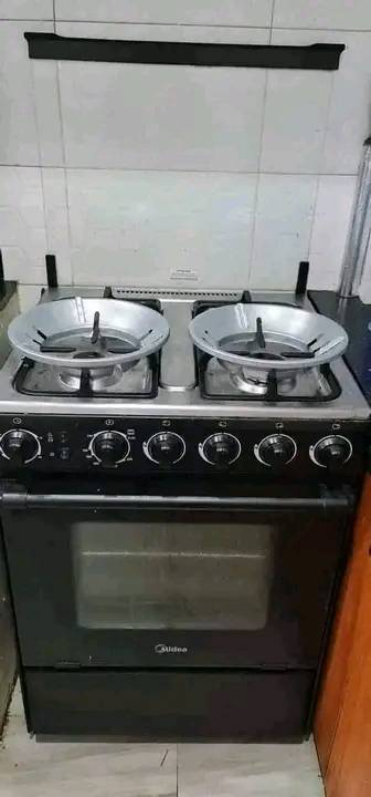 Energy saving gas stove cover